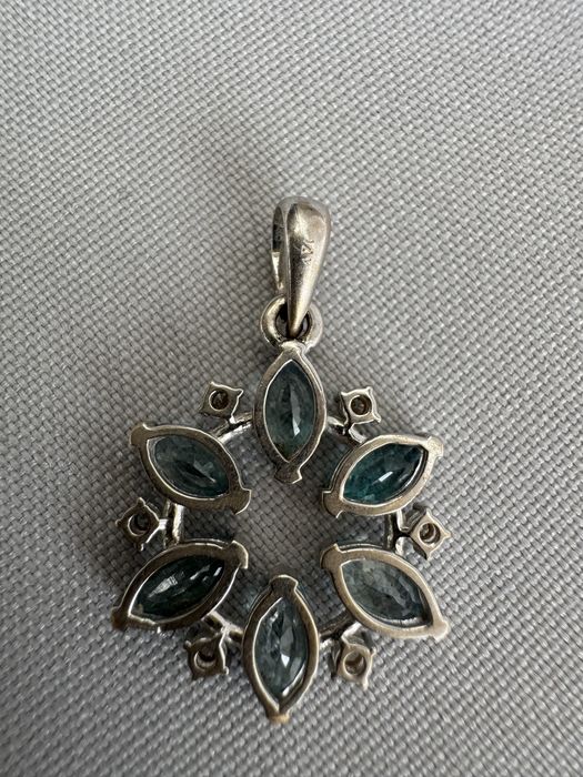 Pandantiv aur diamante acvamarin