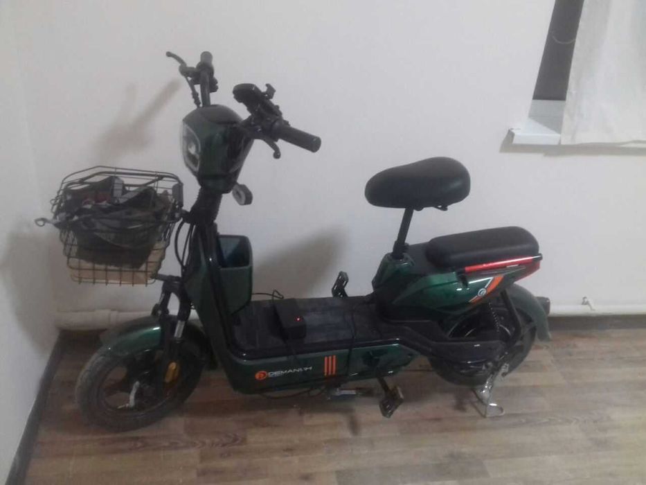 Скутер сотилади холати яхши