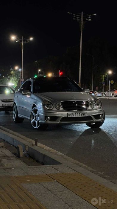 Mercedes W211 E63 AMG