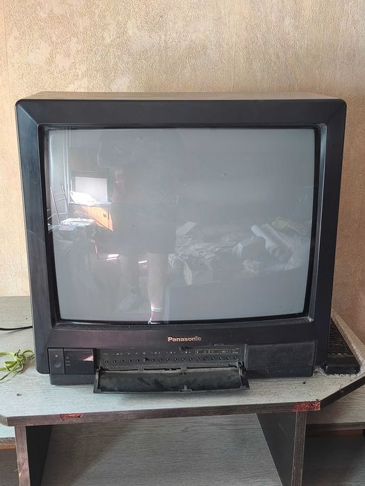 Телевизор panasonic