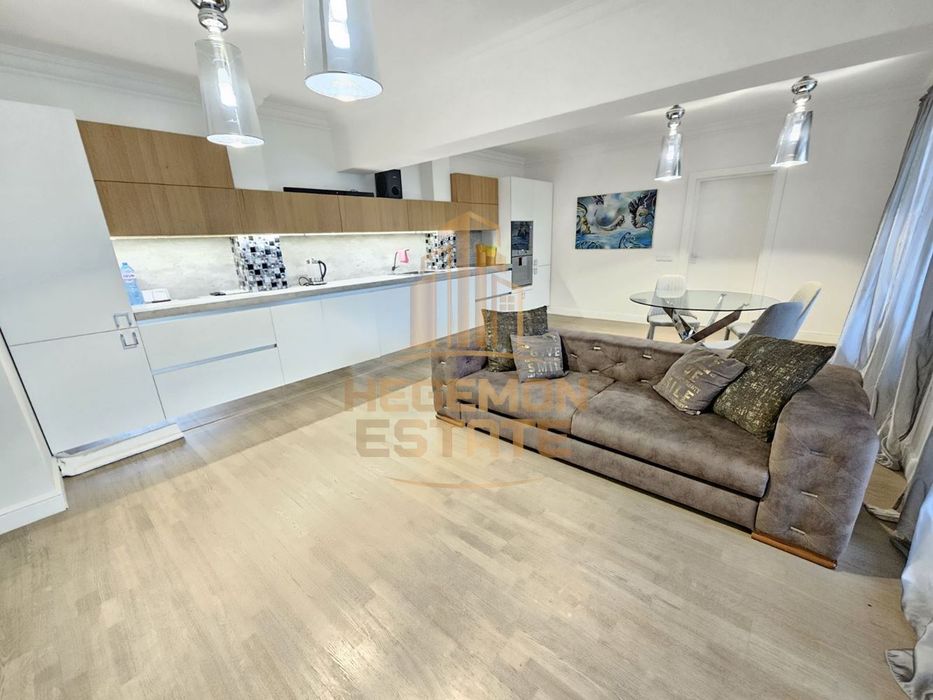 Продава се Тристаен апартамент в к.к. Златни пясъци - 159 кв.м за 2076 €/кв.м - Снимка #1