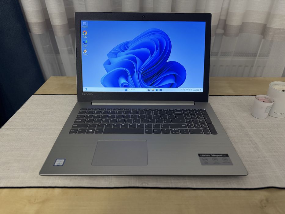 Vand laptop Lenovo cu I5
