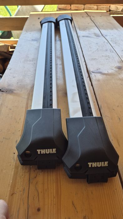Vând Bare transversale Thule  Wingbar Edge Silver