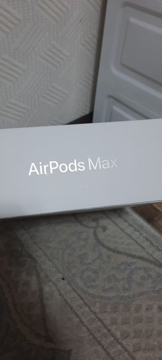 Наушники AirPodsMax