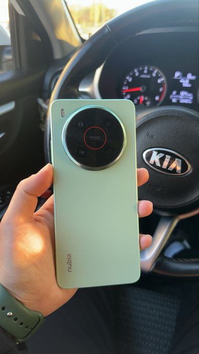 Nubia v70 max.
