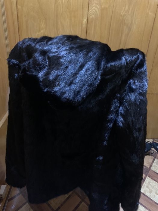 Норковая шуба, цвет черный (цена оканчательная)