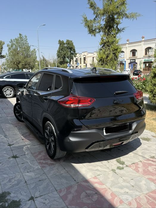 Tracker 2 premier plus 2024