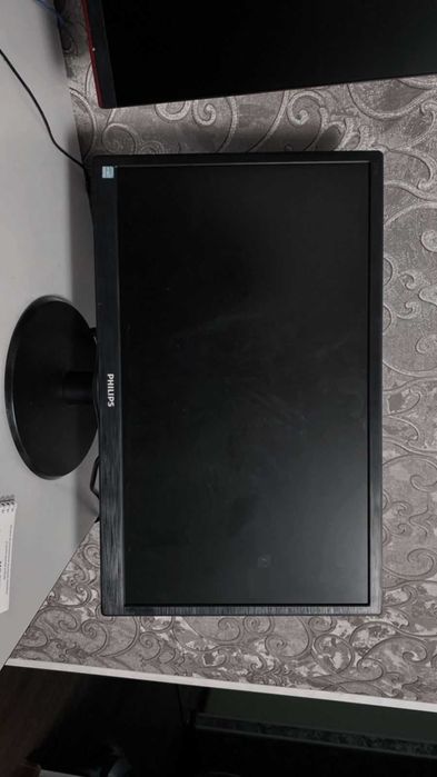 Монитор Philips 223V5