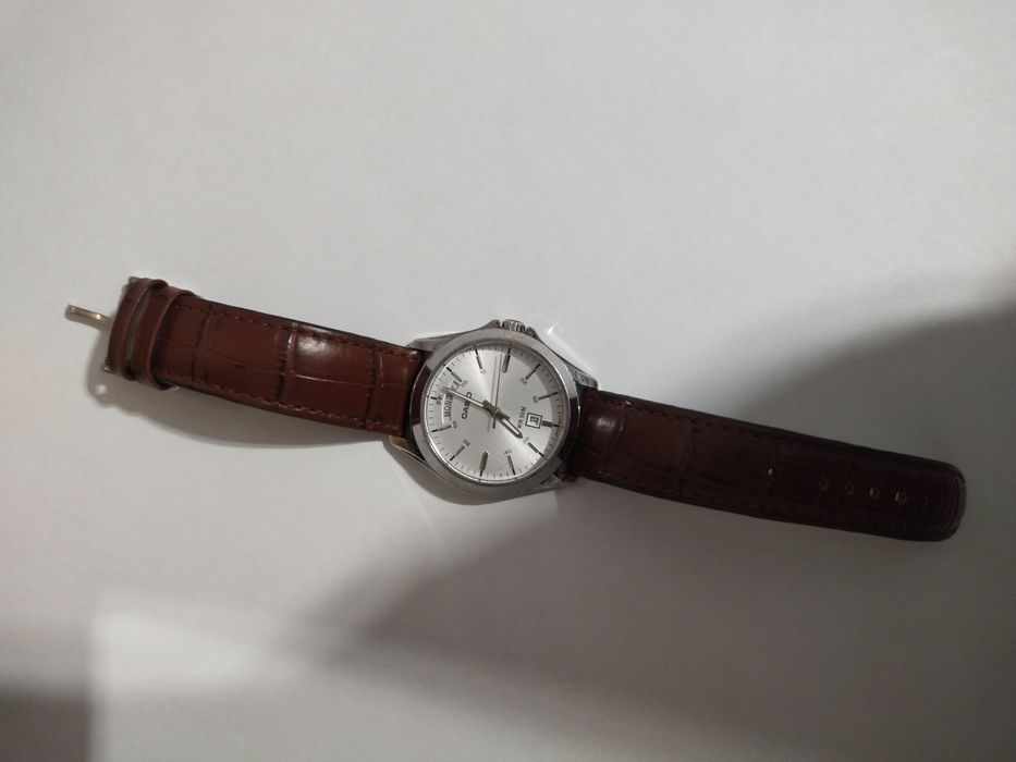 Часы наручные CASIO
