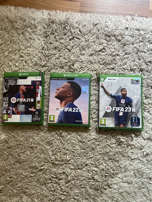 Vand FIFA 21 pentru Xbox one