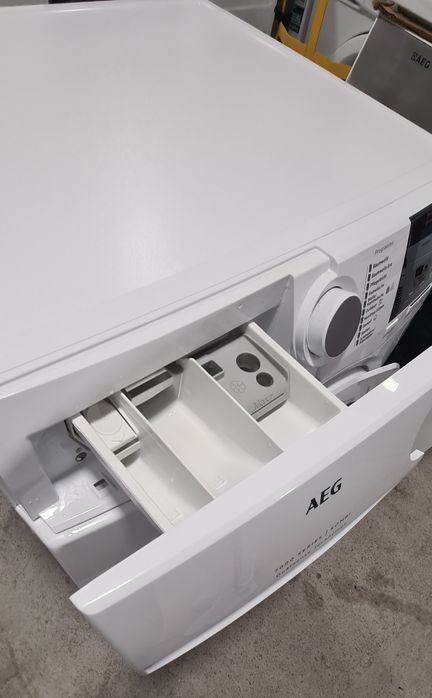 Пералня със сушилня AEG Мотор Inverter, Пране 8кг/Сушене 4