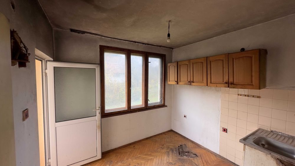 Продава се Къща в с. Новаковци, Област Габрово - 108 кв.м за 253 €/кв.м - Снимка #9