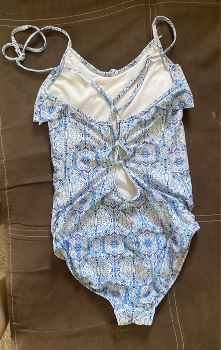 Дамски Бански -xs и s