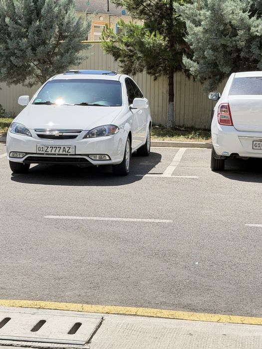 Chevrolet Gentra oq  2019 3-pozitsiya Ideal holatda