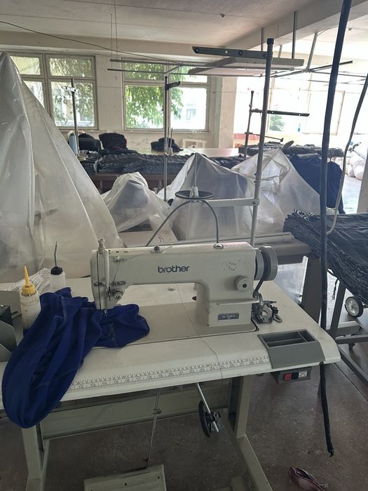 Распродаётся швейный цех промышленные швейные машинки.