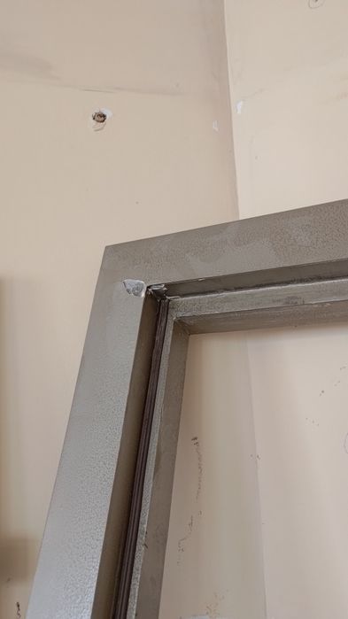 Блиндирана врата 196/84