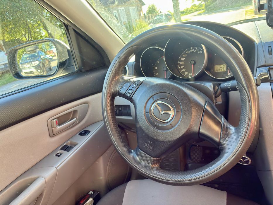 Mazda 3 1.6 Diesel 2006 | Unic proprietar RO | Adusă Germania | Revizii la zi | Consum mic