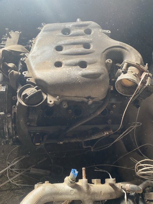 Продам два двигателя на Инфинити фх 35