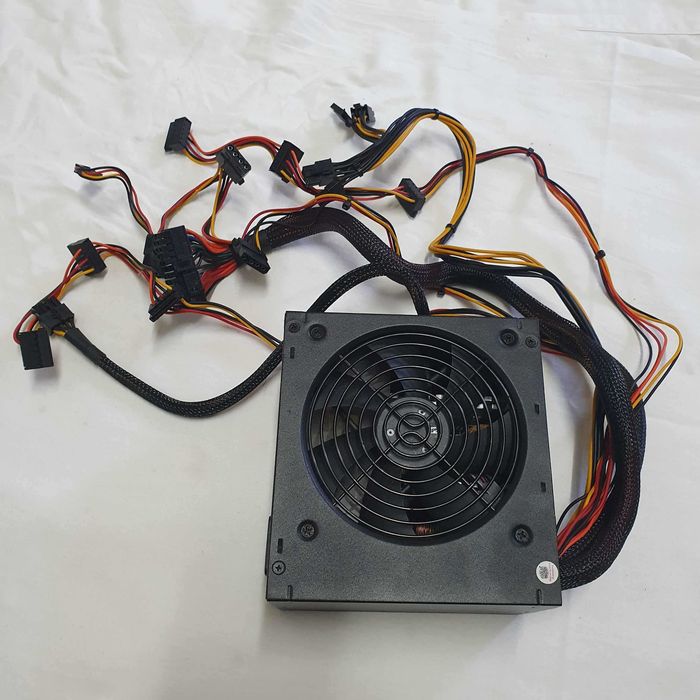 Sursa PC Cooler Master 500W Certificare 80+