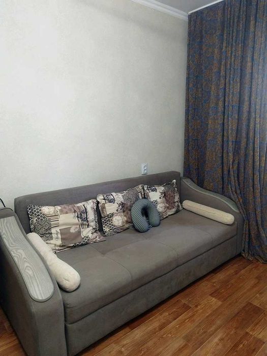 Продам 1 ком Жарокова Толе би