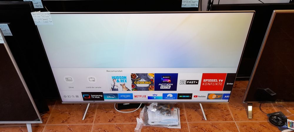 Samsung UE55MU7009 139 cm 55 Inch 4K Ultra HD Smart TV
