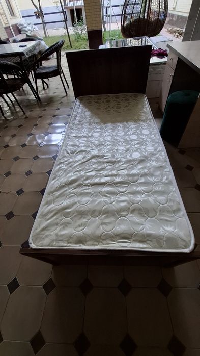 Кровать в отличном состоянии