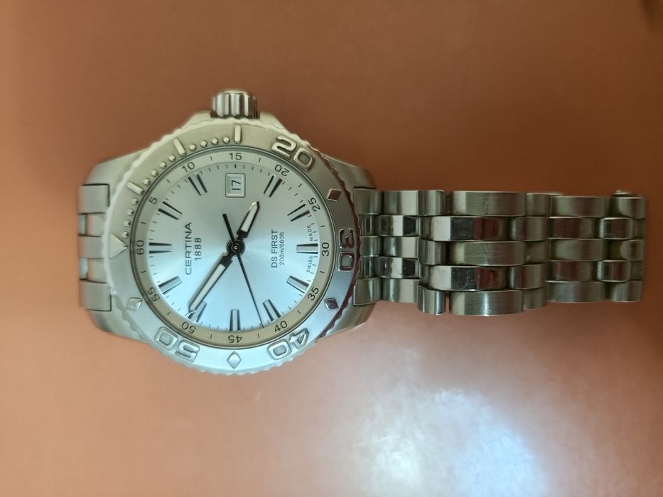 Кул соат сотилади, Швейцария. Тиссот ва Сертина. Оригинал.