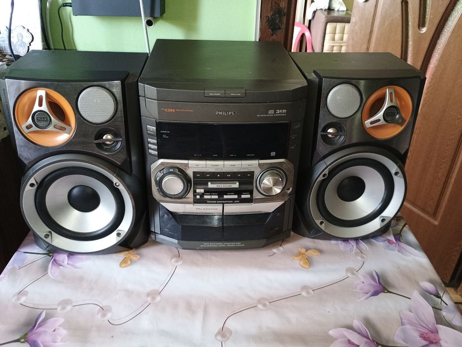 Combina  audio Fhilips/ sd/  radio / aux