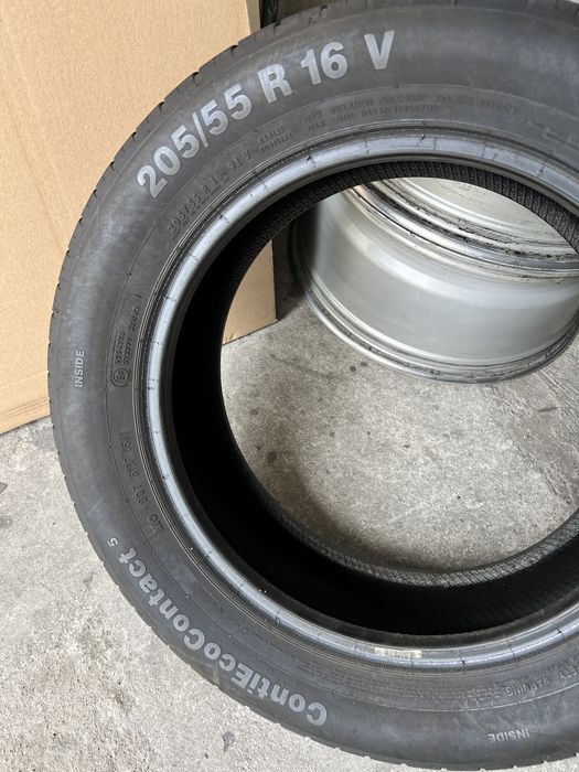 2 anvelope vara 205/55/16 , Continental !
