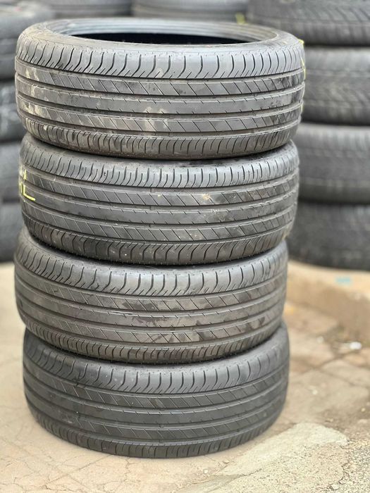 235 45 19 Dunlop Sp SportMaxx 4бр летни Гуми Дот 1425