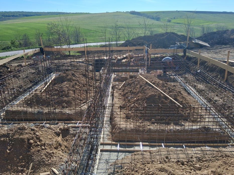 Executam case la rosu sau la cheie