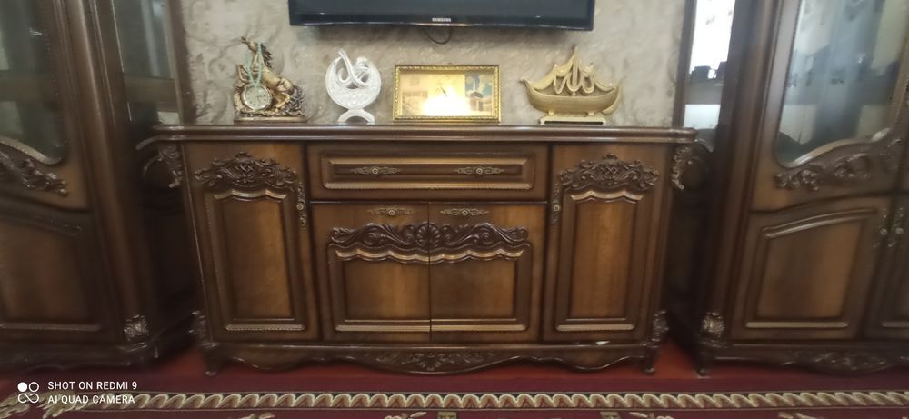 Mehmonxona uchun mebel sotiladi sifati zor va yangi