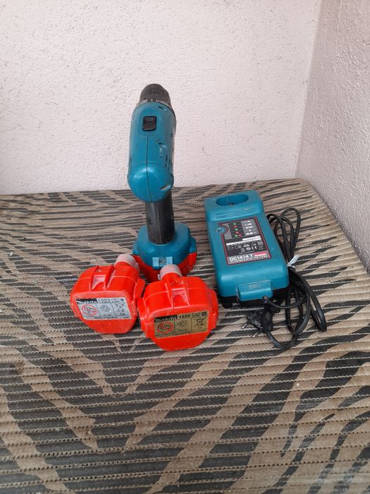 Masina de insurubat MAKITA 6270D