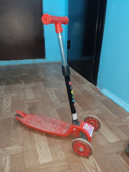 Самакат для девочек.