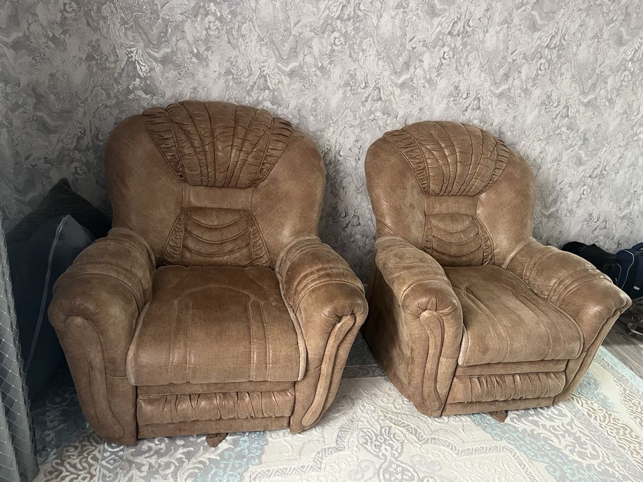 Кресло для гостиной