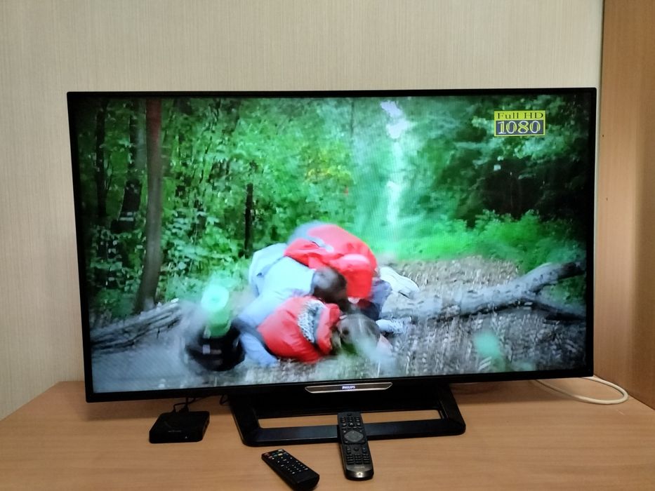 Телевизор Fhilips 47"(120см)