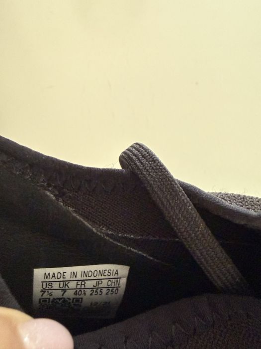 Бутсы adidas новые 39 размер