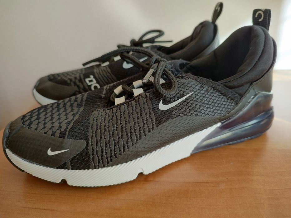 Маратонки Adidas, Nike, Kappa