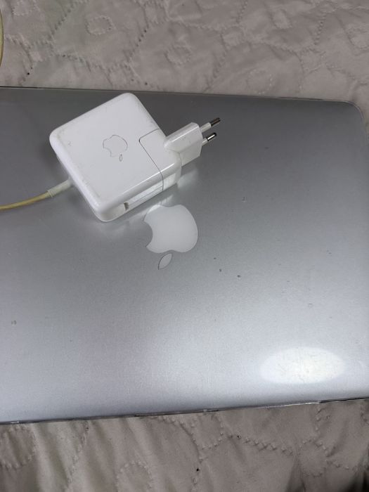 Apple MacBook Air13