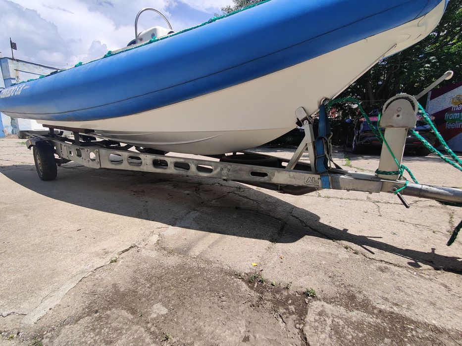 Vand barca RIB Tornado 5.8 cu Peridoc