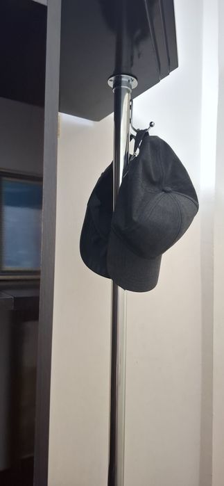 Шкаф в прихожую или коридор,вместительный