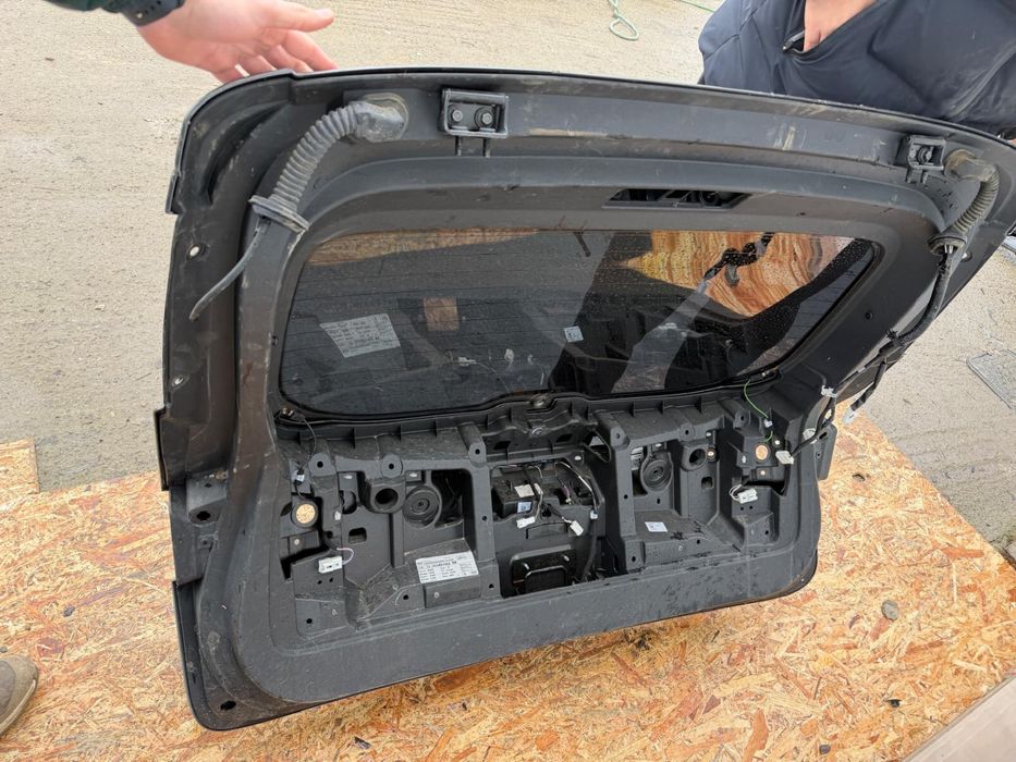 Haion cu luneta Nissan Qashqai J12 2021/2022/2023/2024/2025