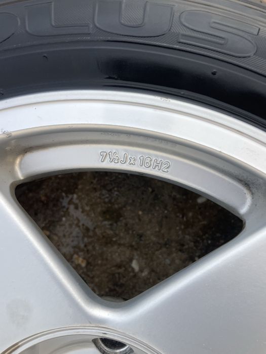 Джанти  AZEV 16цола/4х114.3/ет40/7.5инча/67мм С гуми 205/50/16 KUMHO