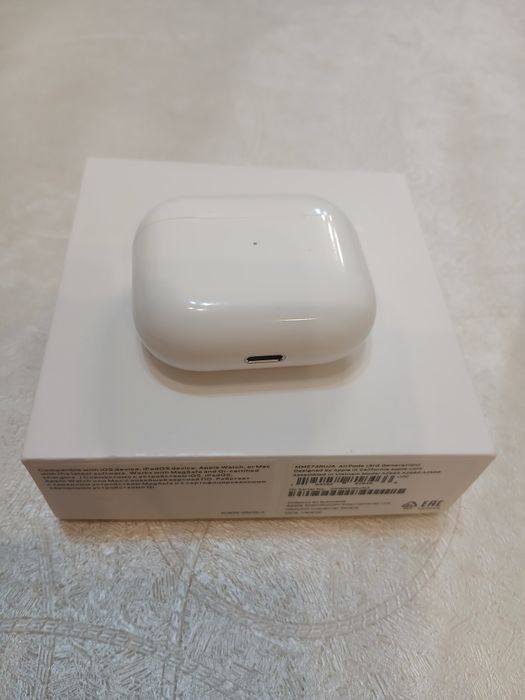 AirPods 3 продаю оригинал