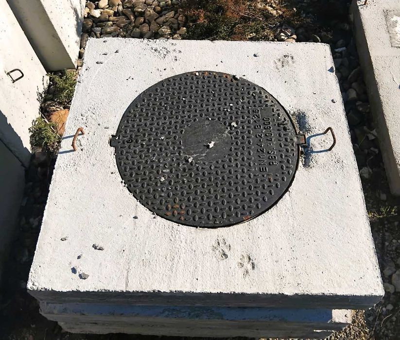 Capace camin diferite marimi cu rama de fonta de 12.5 -25 si 40 Tone