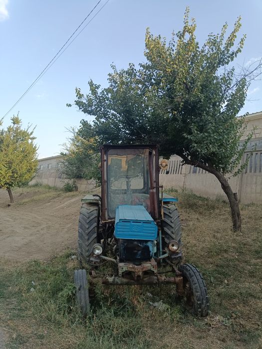 Продам трактор срочно