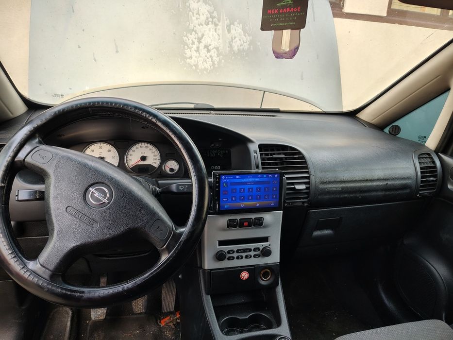 Vând Opel Zafira a 2.0dti pentru piese sau reparat