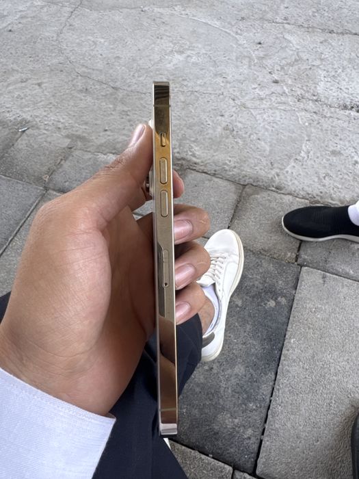 iPhone 14 pro max sotiladi e sim Sim