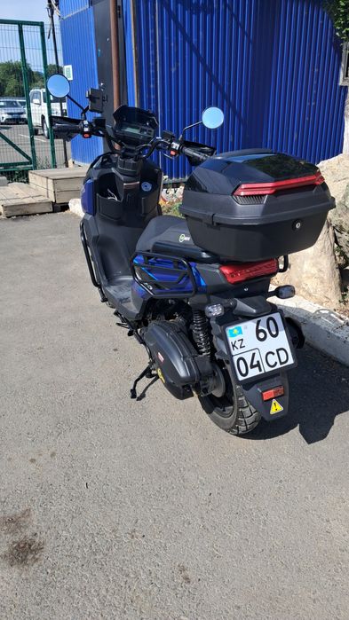 Продам скутер бумер