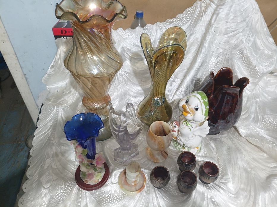 Вазы и статуэтки